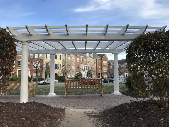 curved pergola.